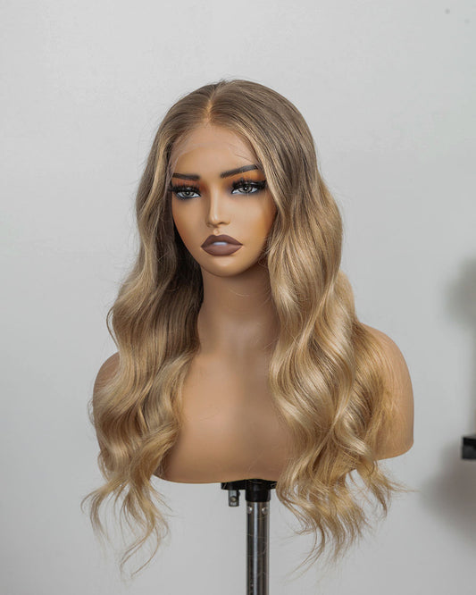 Zoe | 18" Blonde Balayage Body Wave Human Hair Swiss Lace Front Wig - WLW003